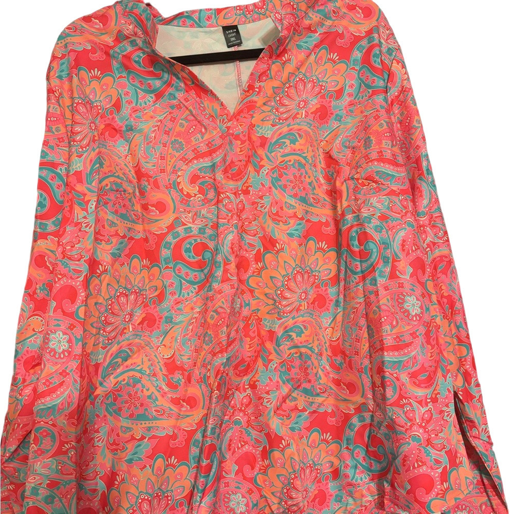 NWOT SHEIN 3XL Vibrant Paisley Women's Top